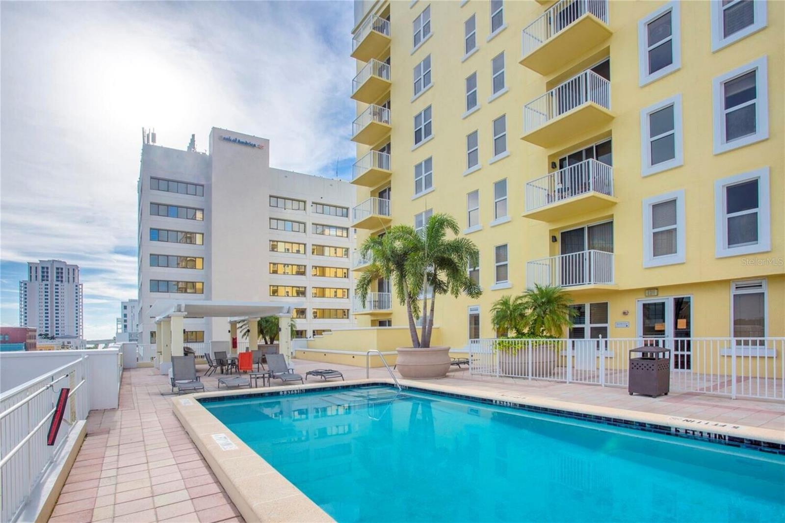 STATION SQUARE CONDO - Residential