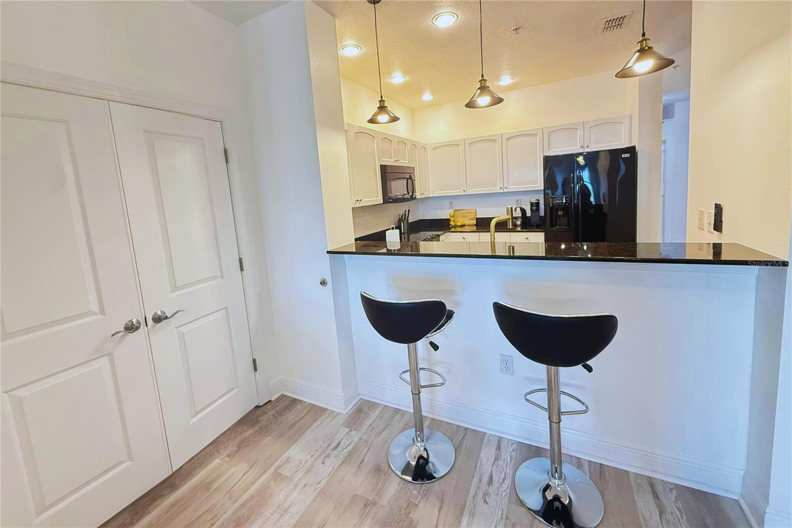 STATION SQUARE CONDO - Residential