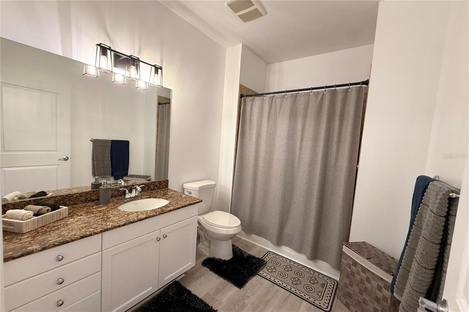 STATION SQUARE CONDO - Residential