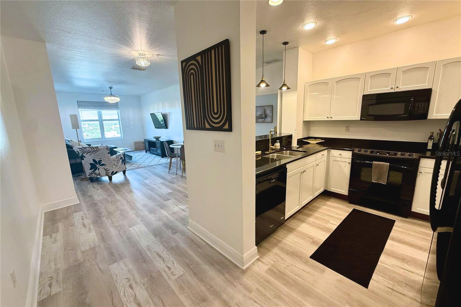 STATION SQUARE CONDO - Residential