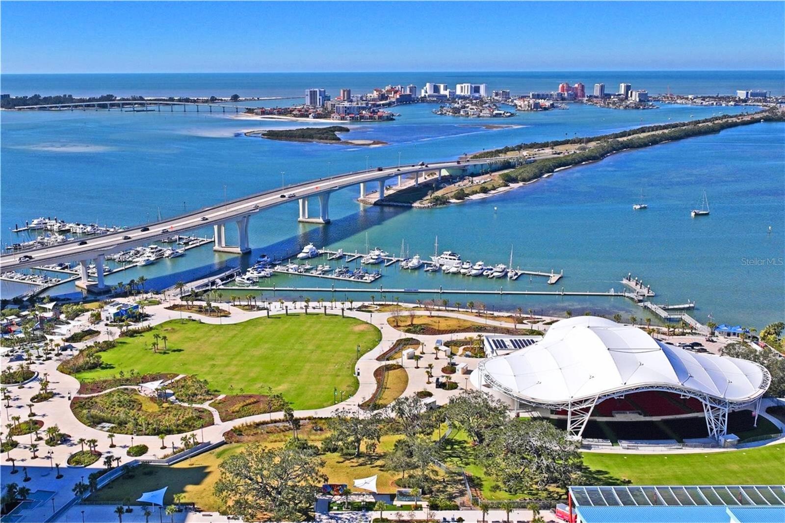 STATION SQUARE CONDO - Residential