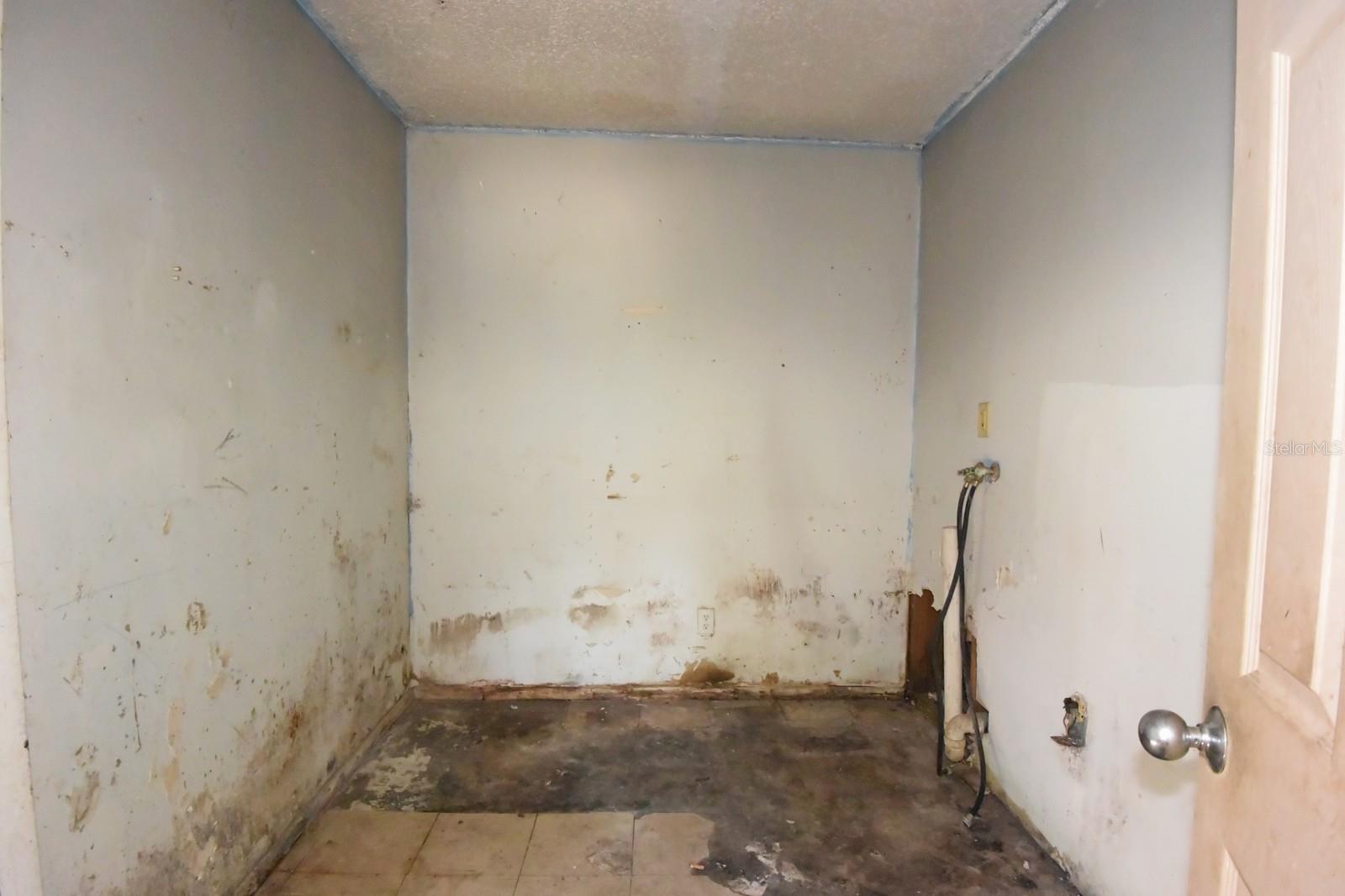 KINGSWOOD PARK-REP OF 2ND - Residential