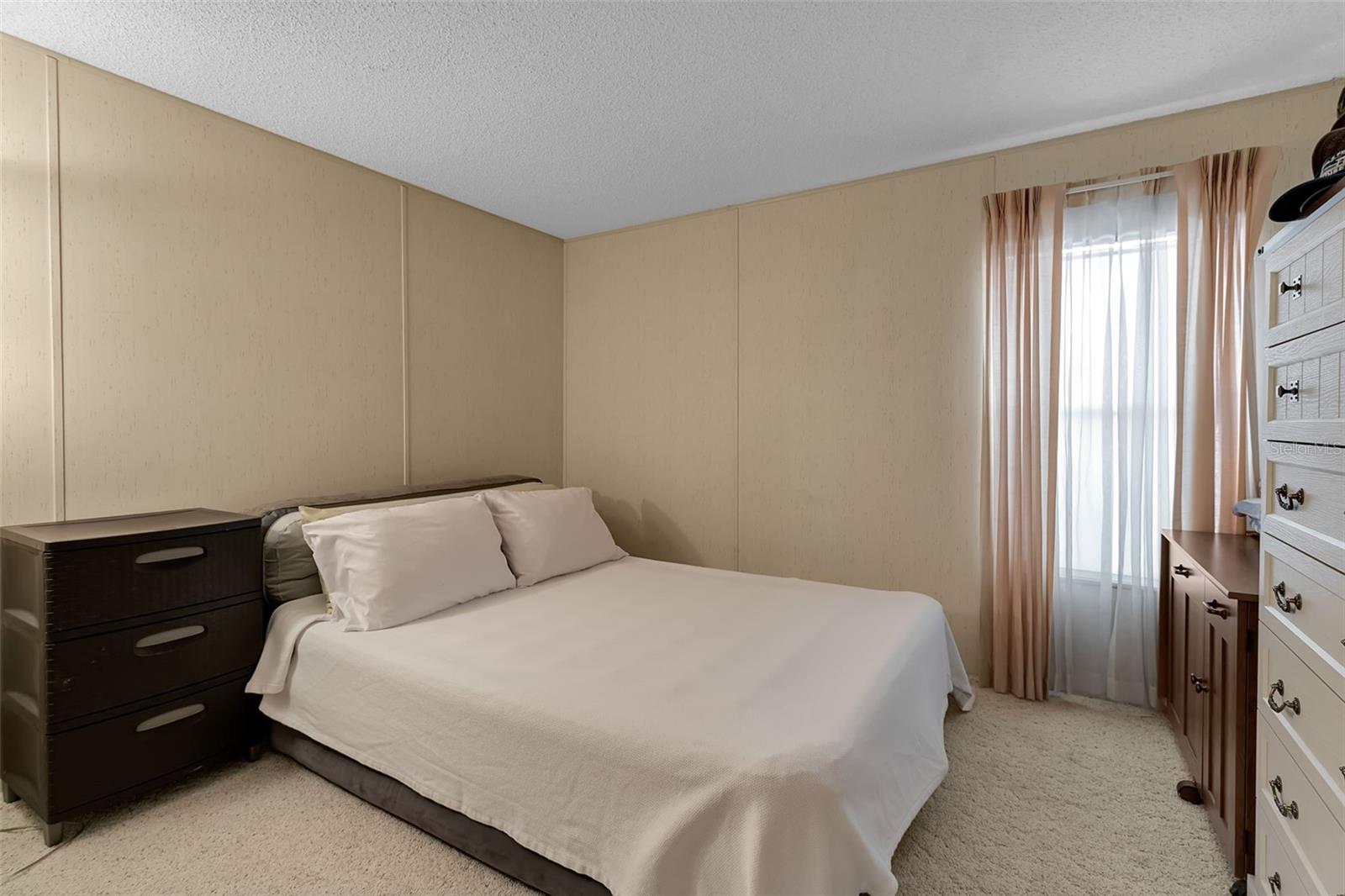 PARADISE BAY ESTATES, A RESIDENTIAL COOP - Residential