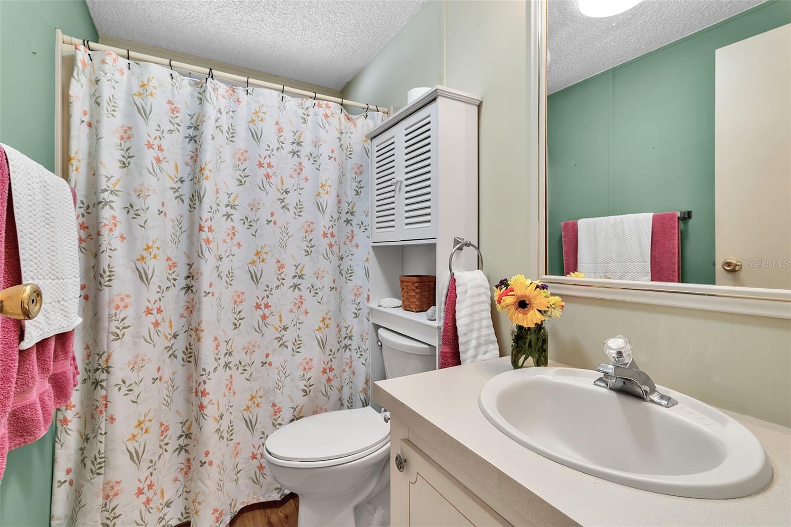 PARADISE BAY ESTATES, A RESIDENTIAL COOP - Residential