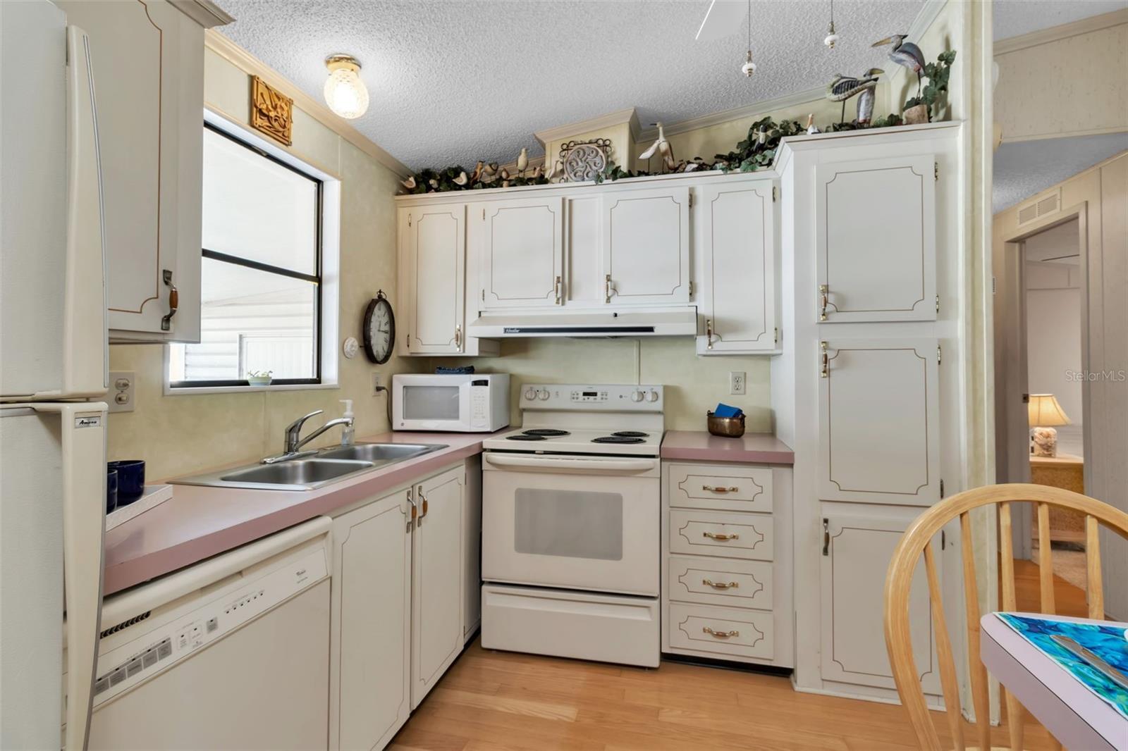 PARADISE BAY ESTATES, A RESIDENTIAL COOP - Residential