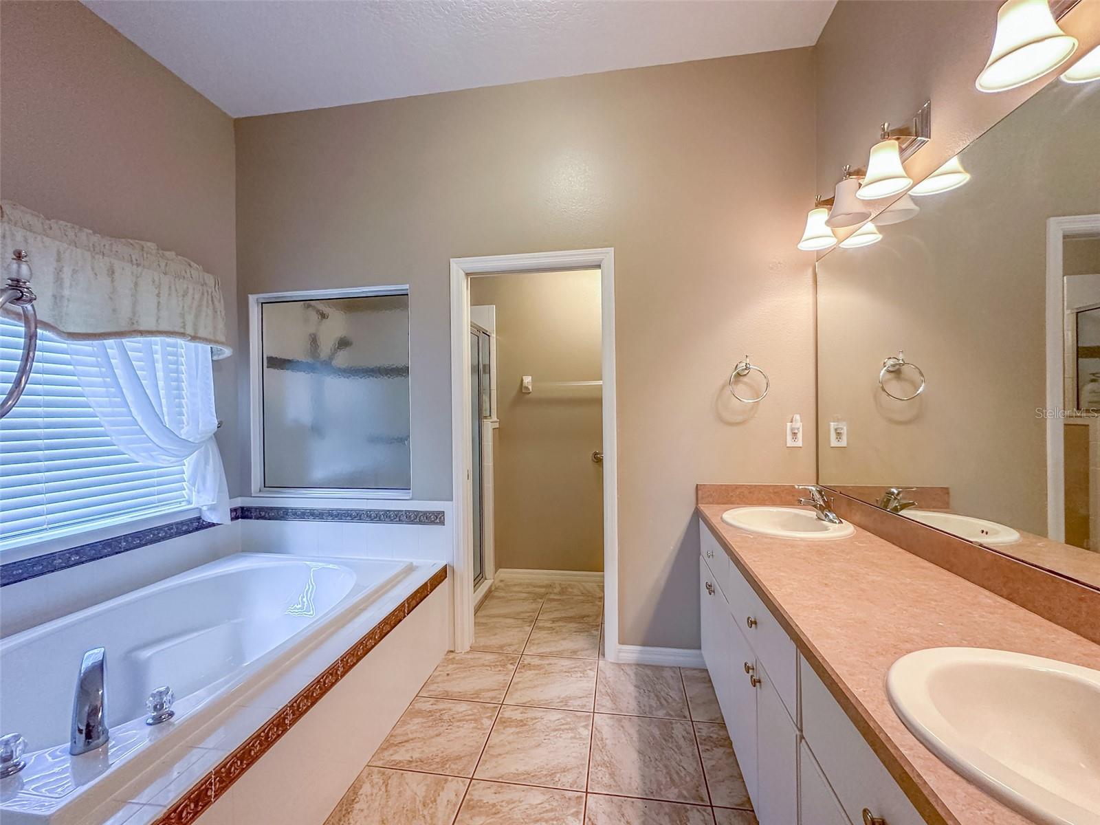 LEESBURG LEGACY LEESBURG UNIT 02 LT 163 - Residential