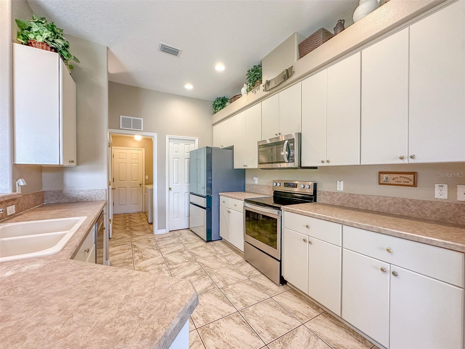 LEESBURG LEGACY LEESBURG UNIT 02 LT 163 - Residential