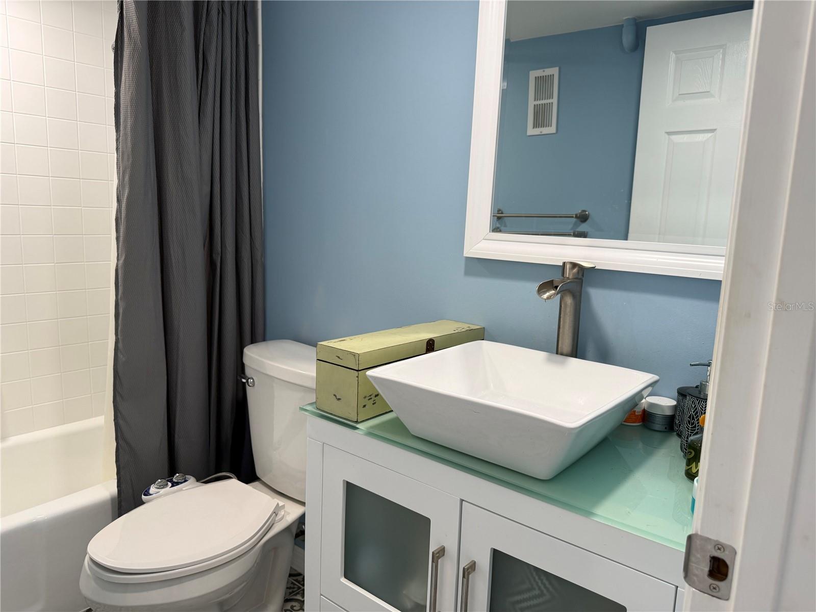 DOLPHIN COVE CLEARWATER - Residential