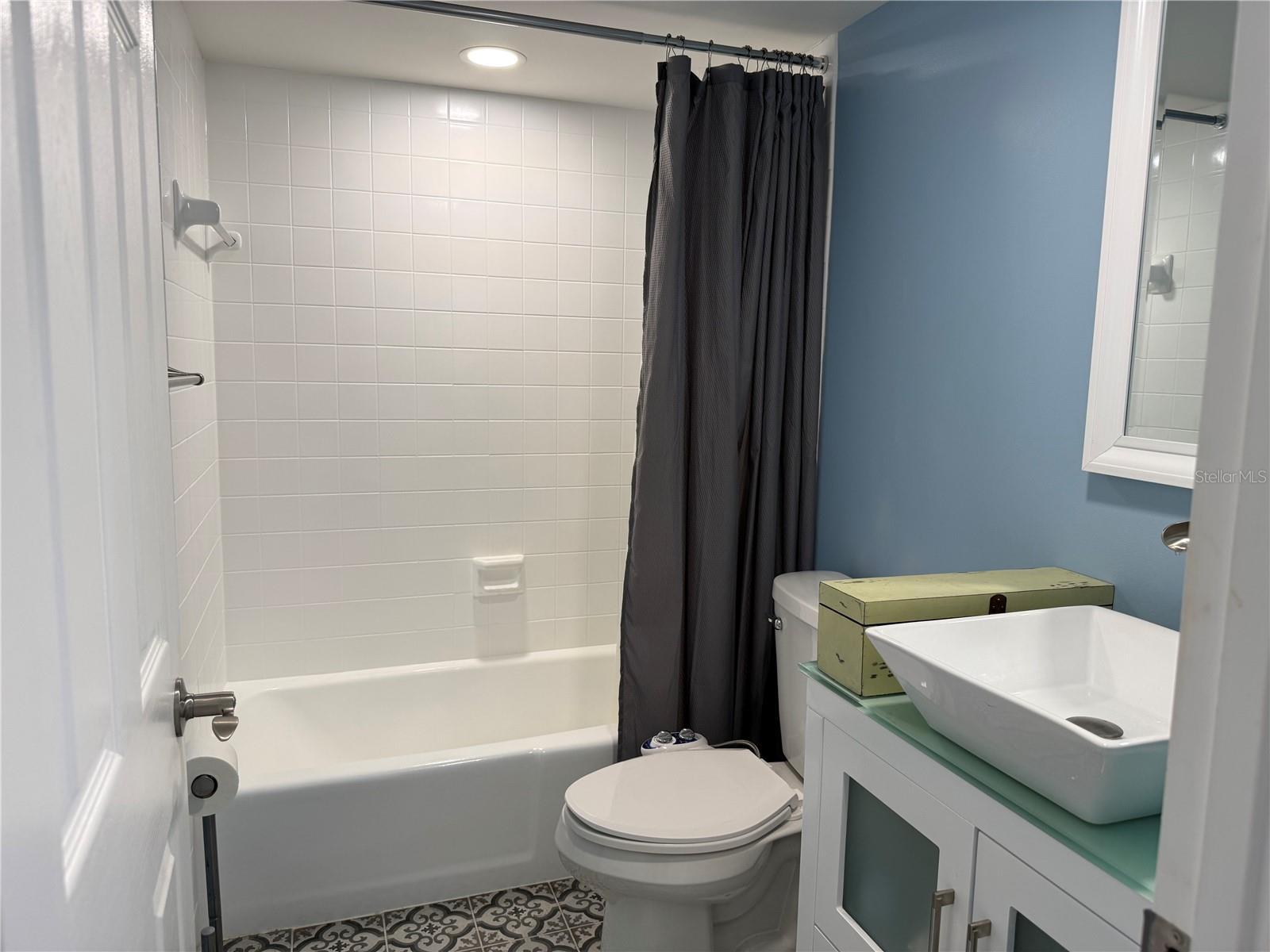 DOLPHIN COVE CLEARWATER - Residential