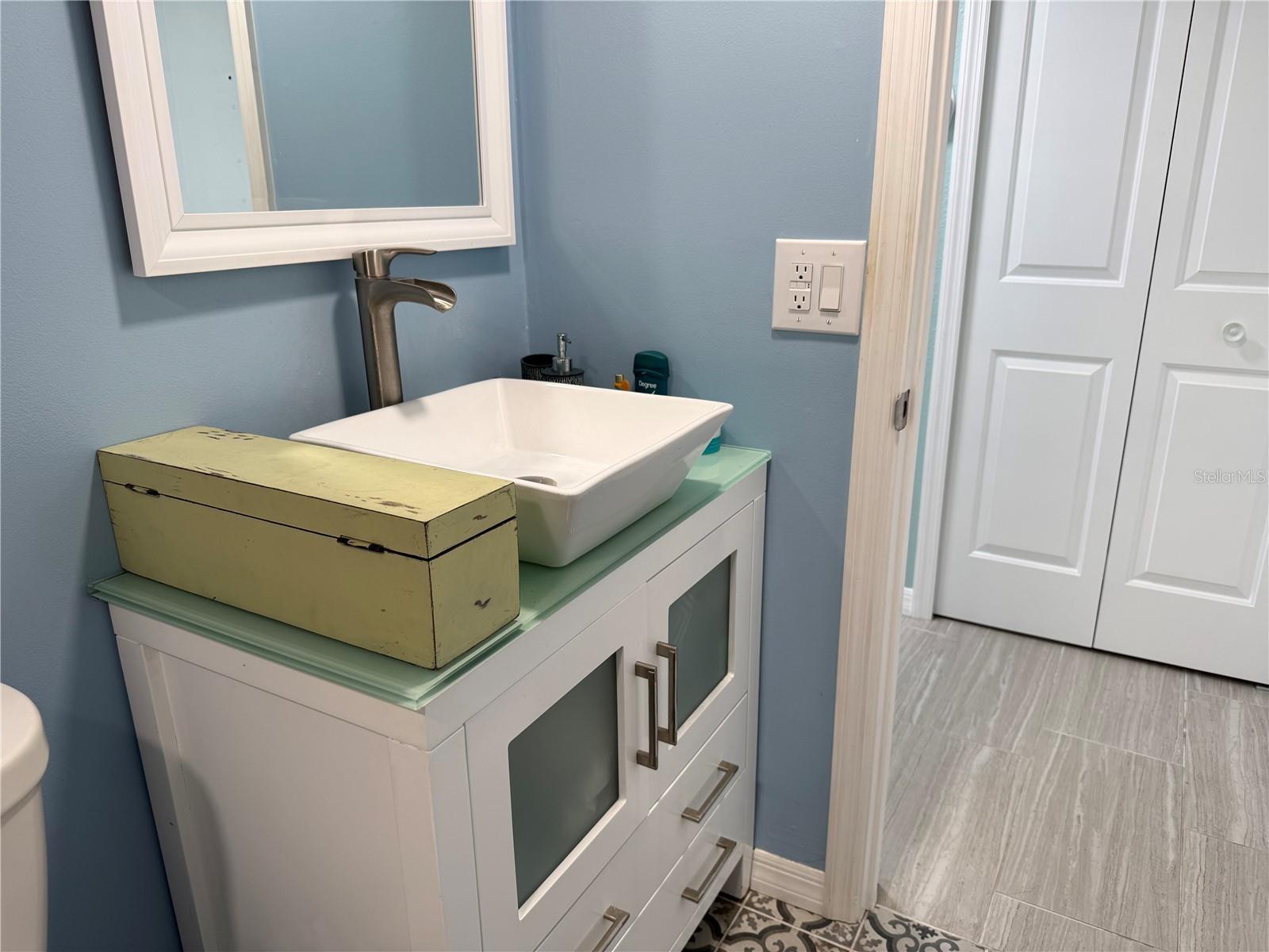 DOLPHIN COVE CLEARWATER - Residential