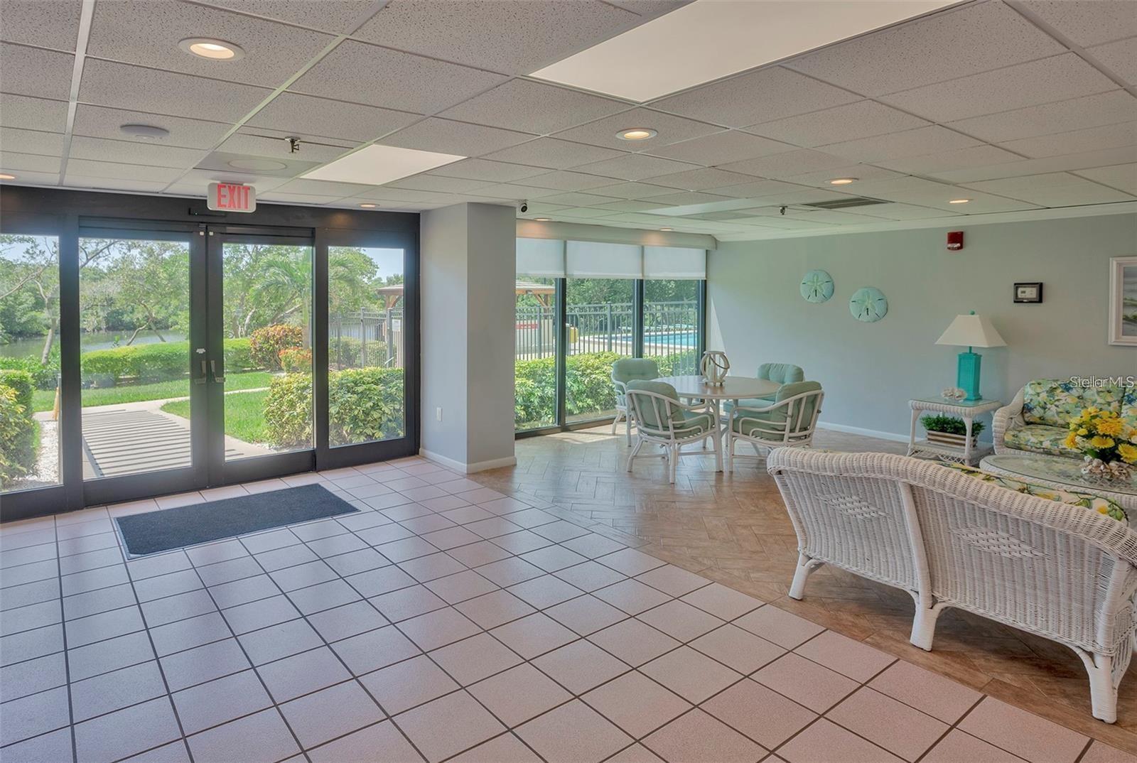 CHATEAU TOWER CONDO - Residential