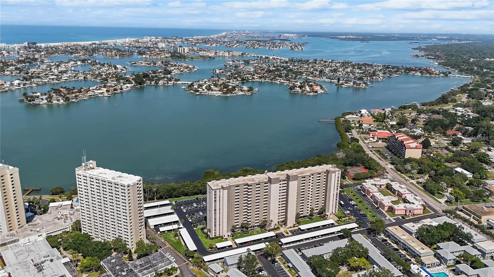 CHATEAU TOWER CONDO - Residential