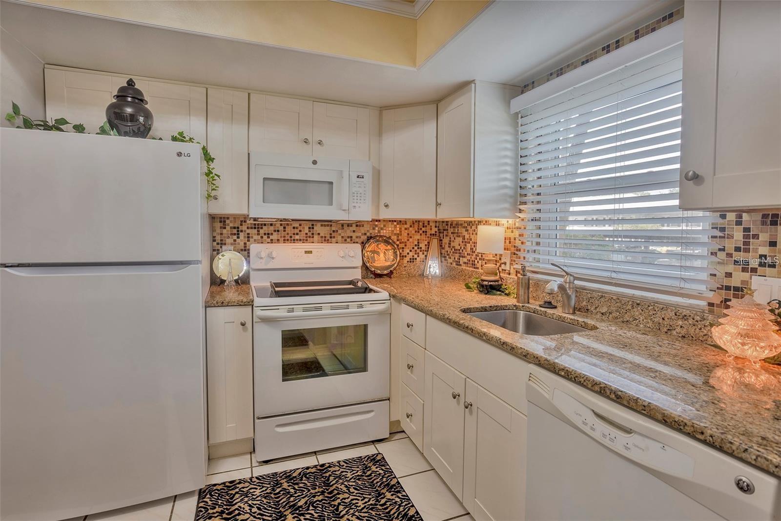 CHATEAU TOWER CONDO - Residential