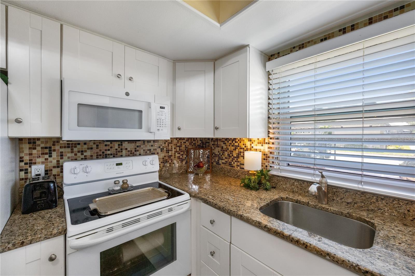 CHATEAU TOWER CONDO - Residential