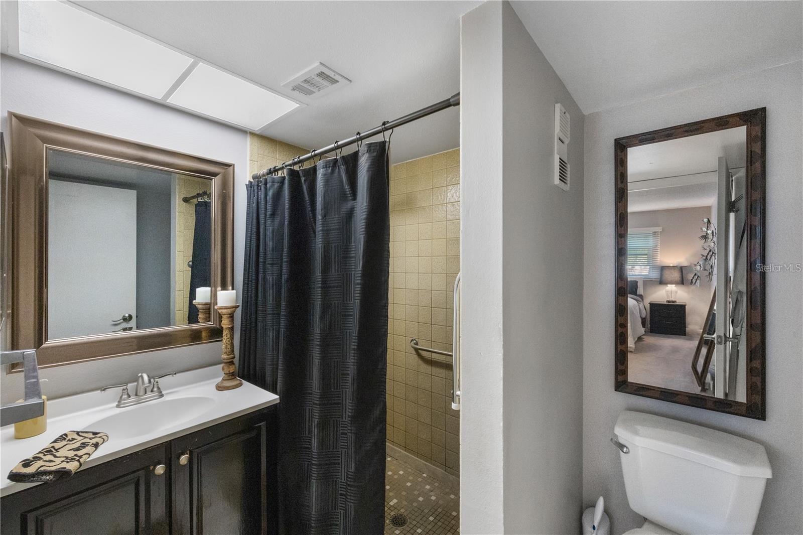 CHATEAU TOWER CONDO - Residential