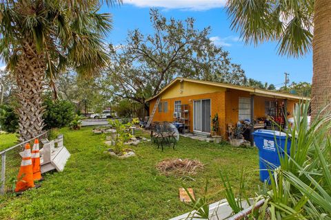 225 35TH STREET N ST PETERSBURG FL 33713
