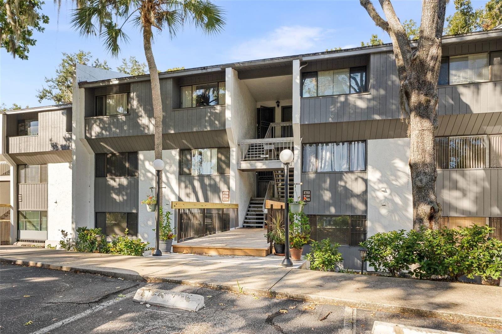 BIVENS LAKE ESTATE S - Residential
