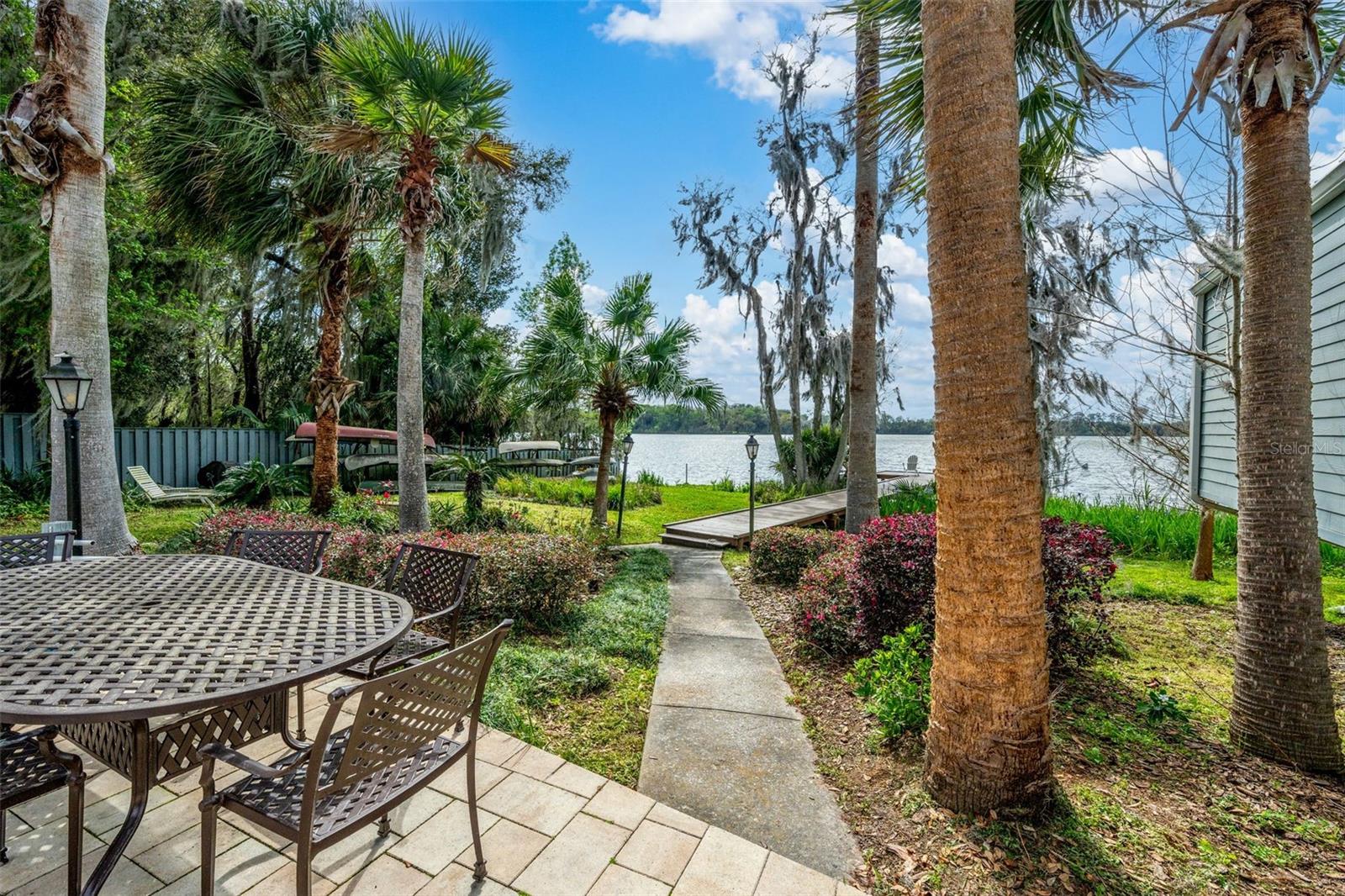 BIVENS LAKE ESTATE S - Residential