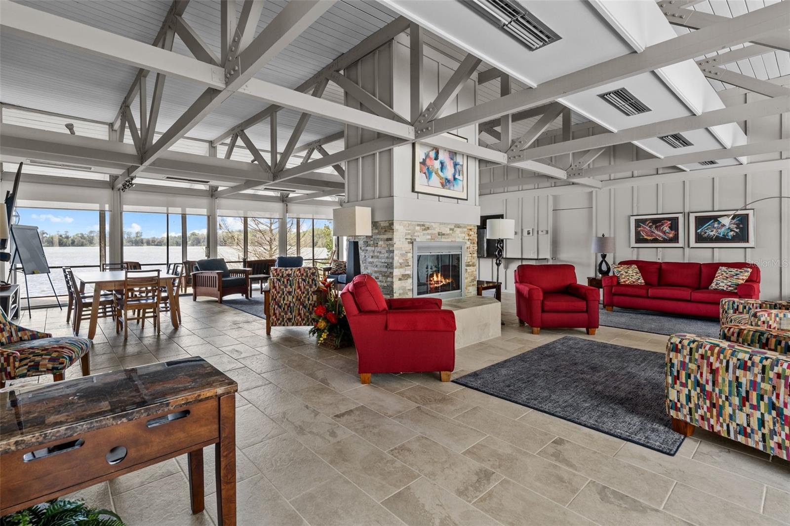BIVENS LAKE ESTATE S - Residential