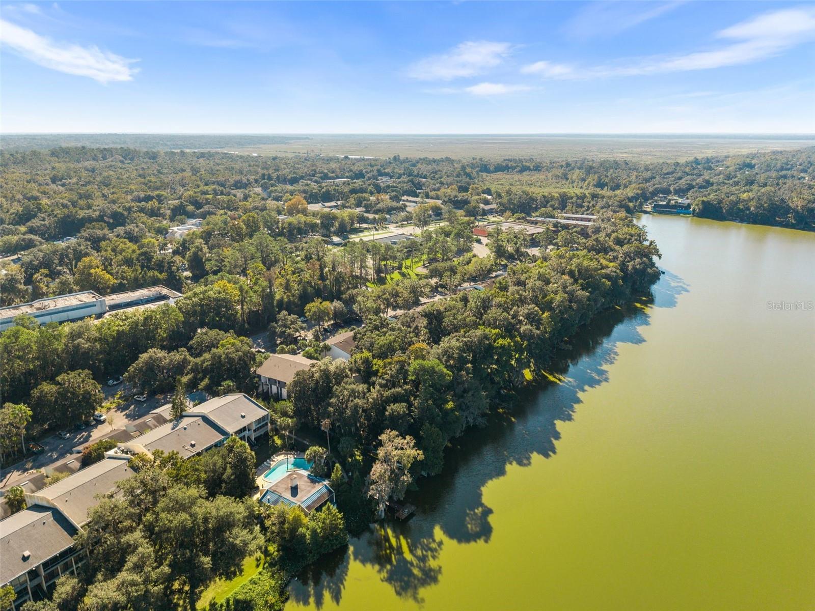 BIVENS LAKE ESTATE S - Residential