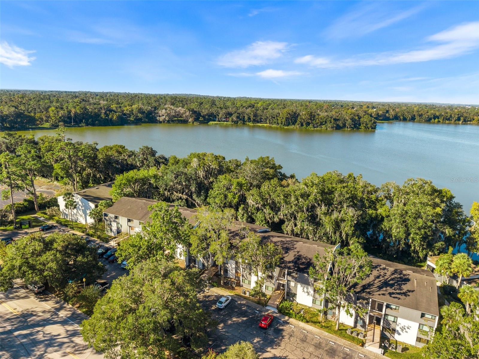 BIVENS LAKE ESTATE S - Residential