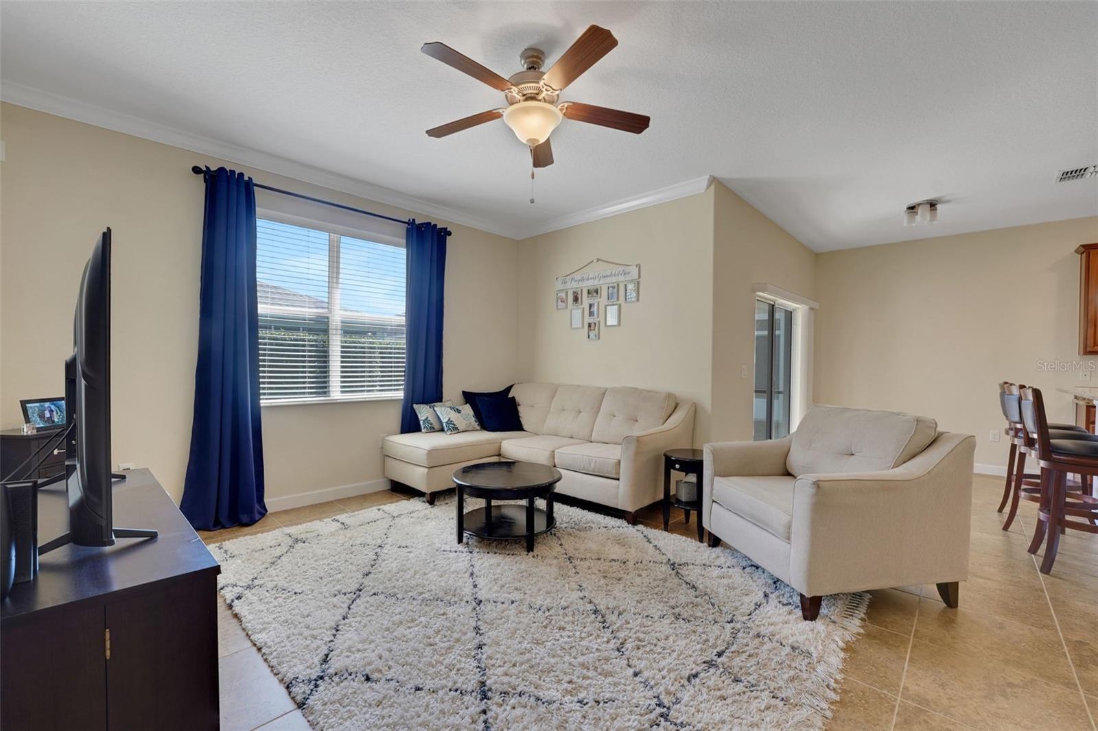 3704 HUNTINGTON LANE