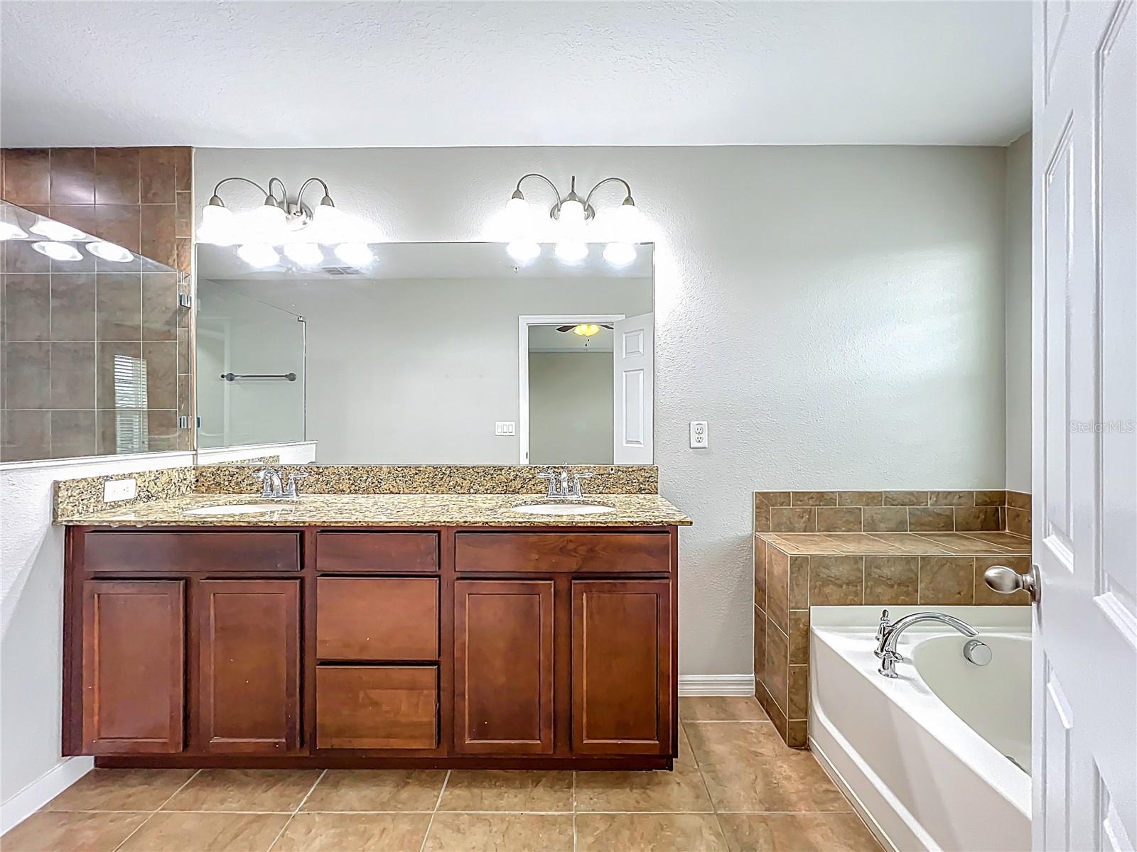 JESUPS LANDING - Residential Lease