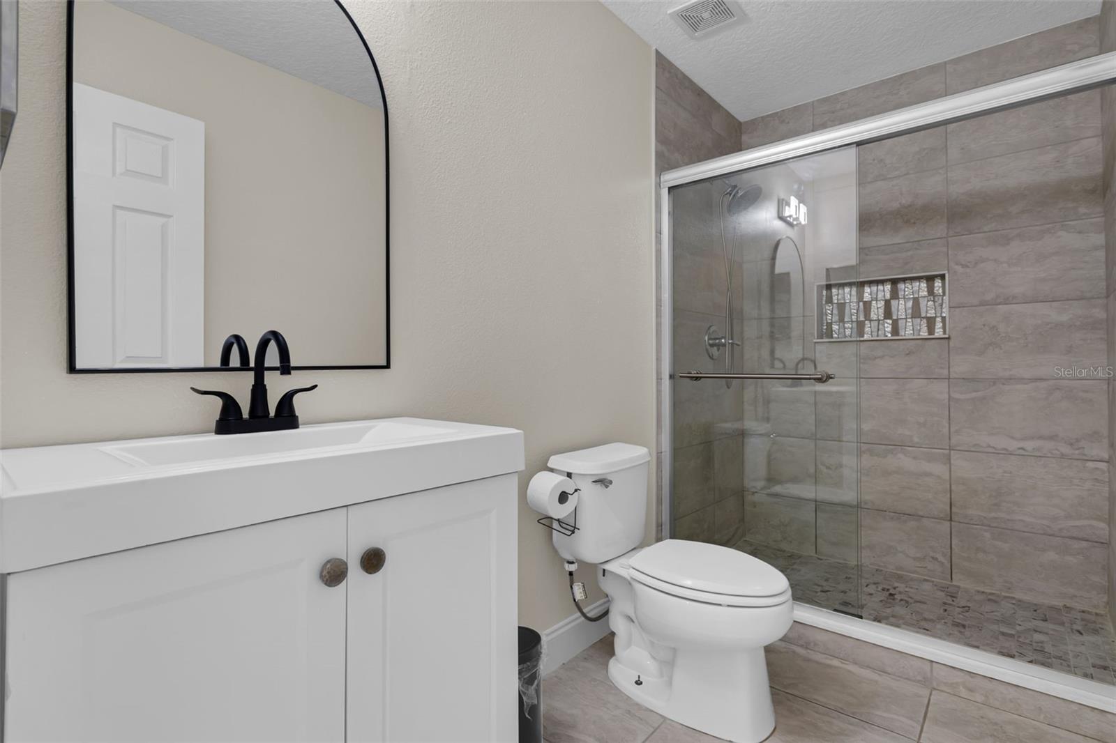 GREEN VALLEY WEST - Residential Lease