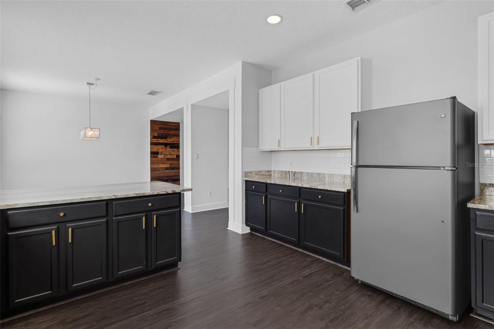 GREEN VALLEY WEST - Residential Lease