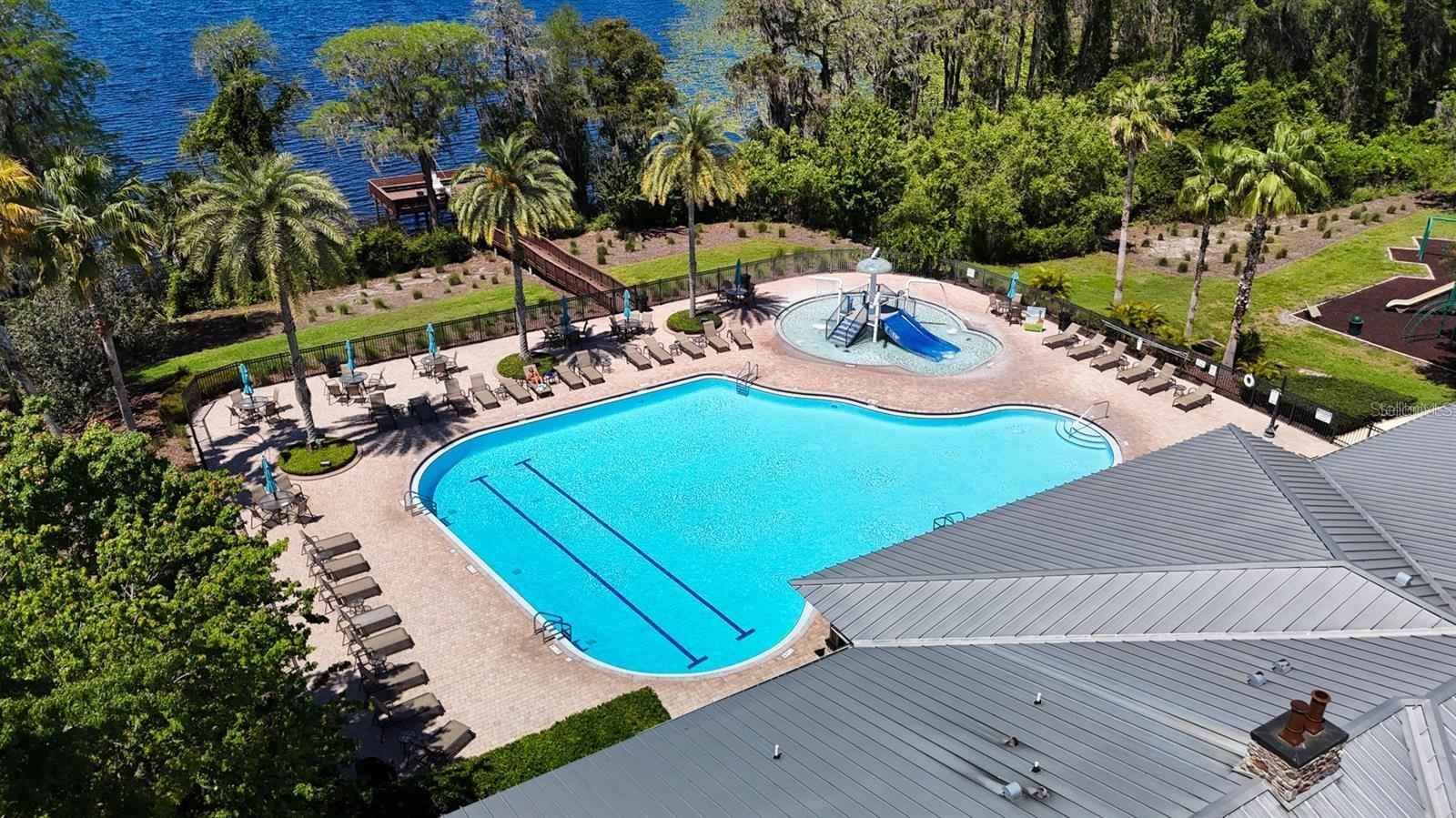 WATERS EDGE 02 - Residential