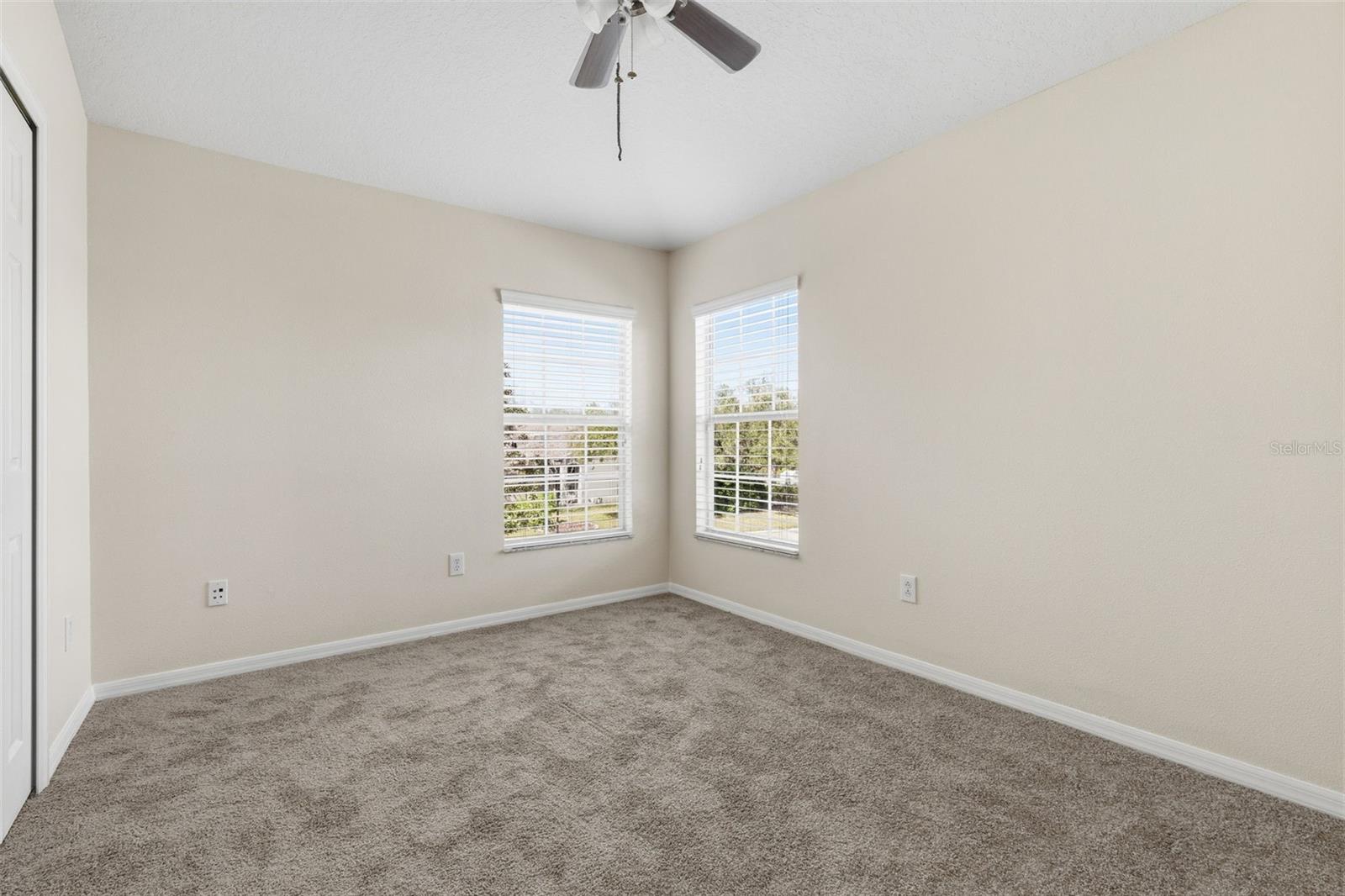 WATERS EDGE 02 - Residential