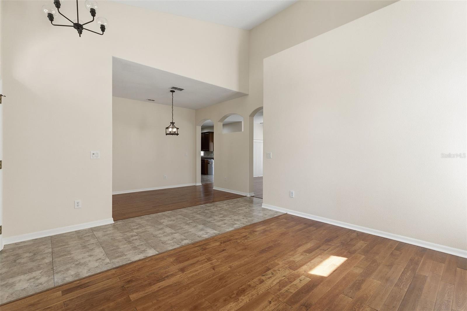 WATERS EDGE 02 - Residential