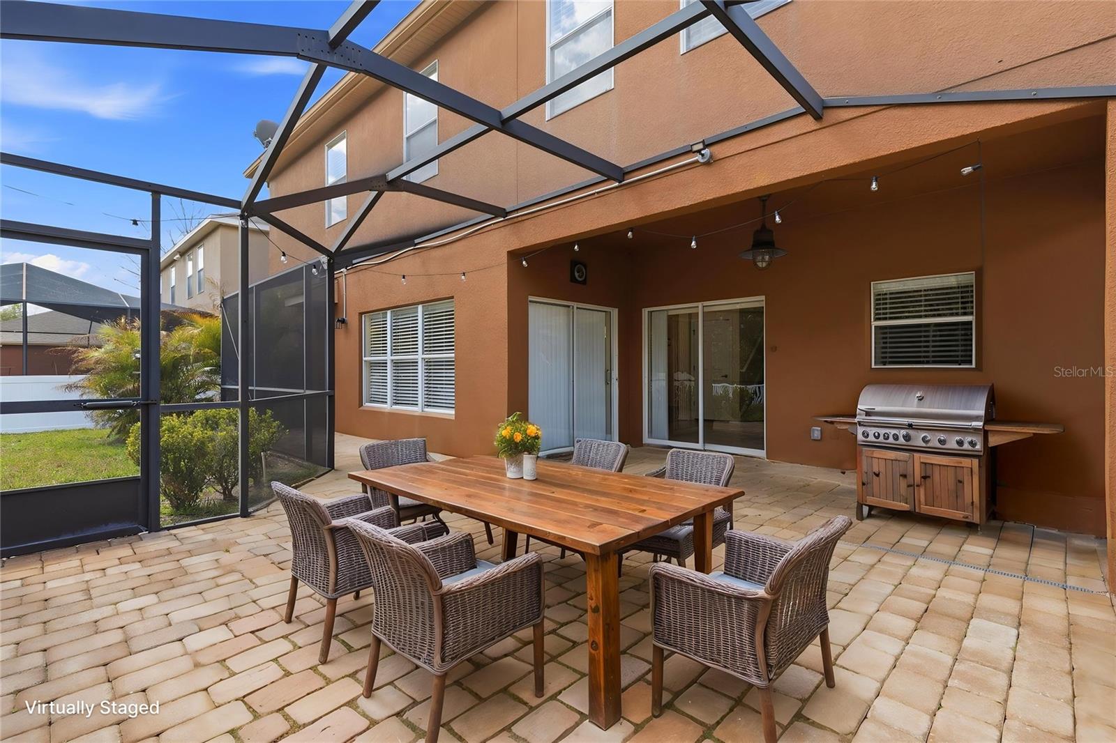 WATERS EDGE 02 - Residential