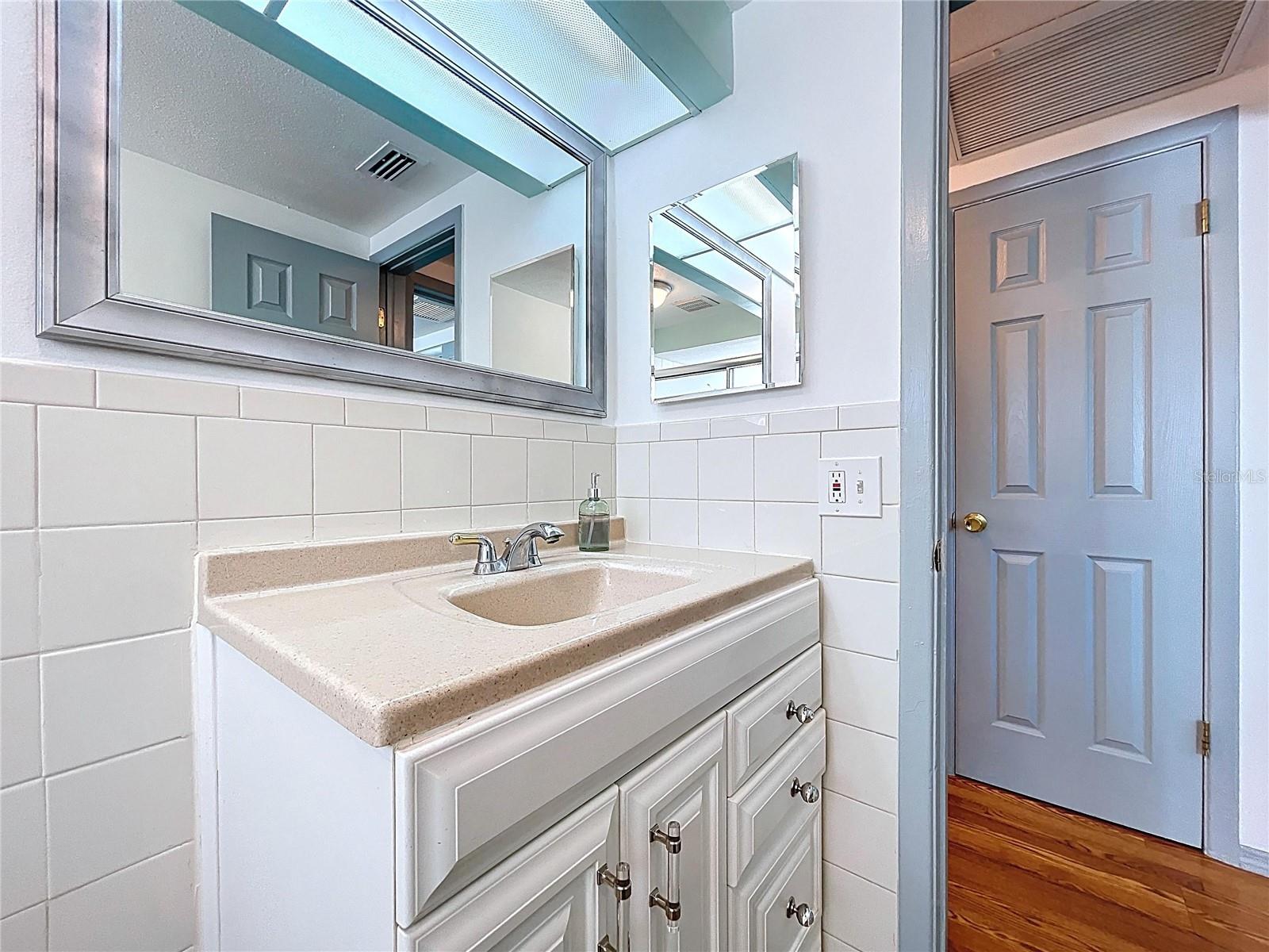 EMBASSY HILLS - Residential