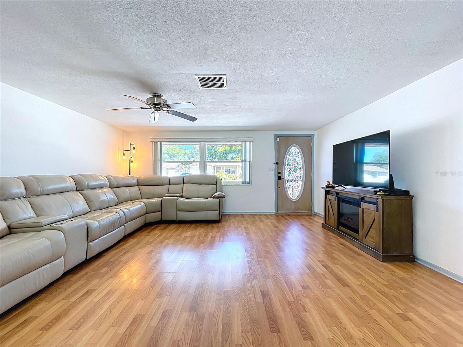 EMBASSY HILLS - Residential