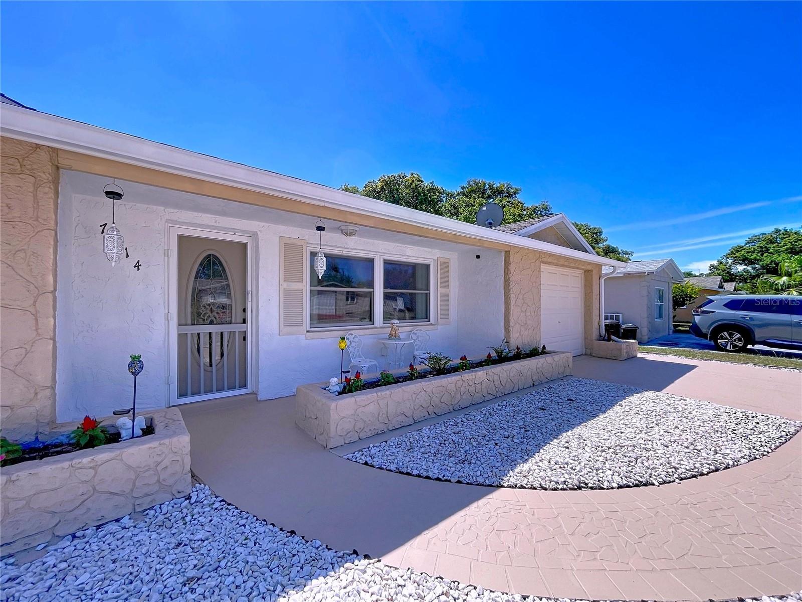 EMBASSY HILLS - Residential