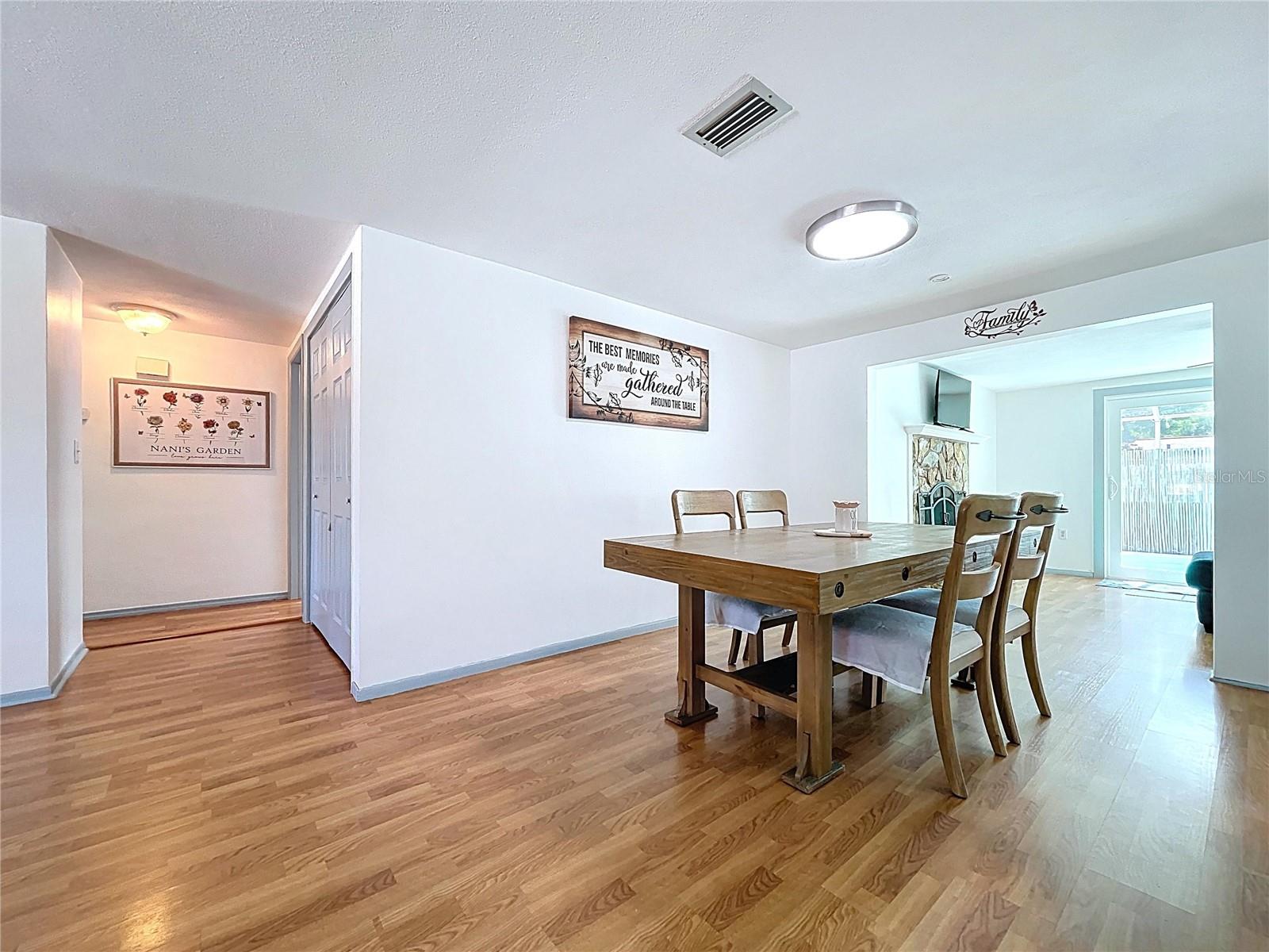 EMBASSY HILLS - Residential
