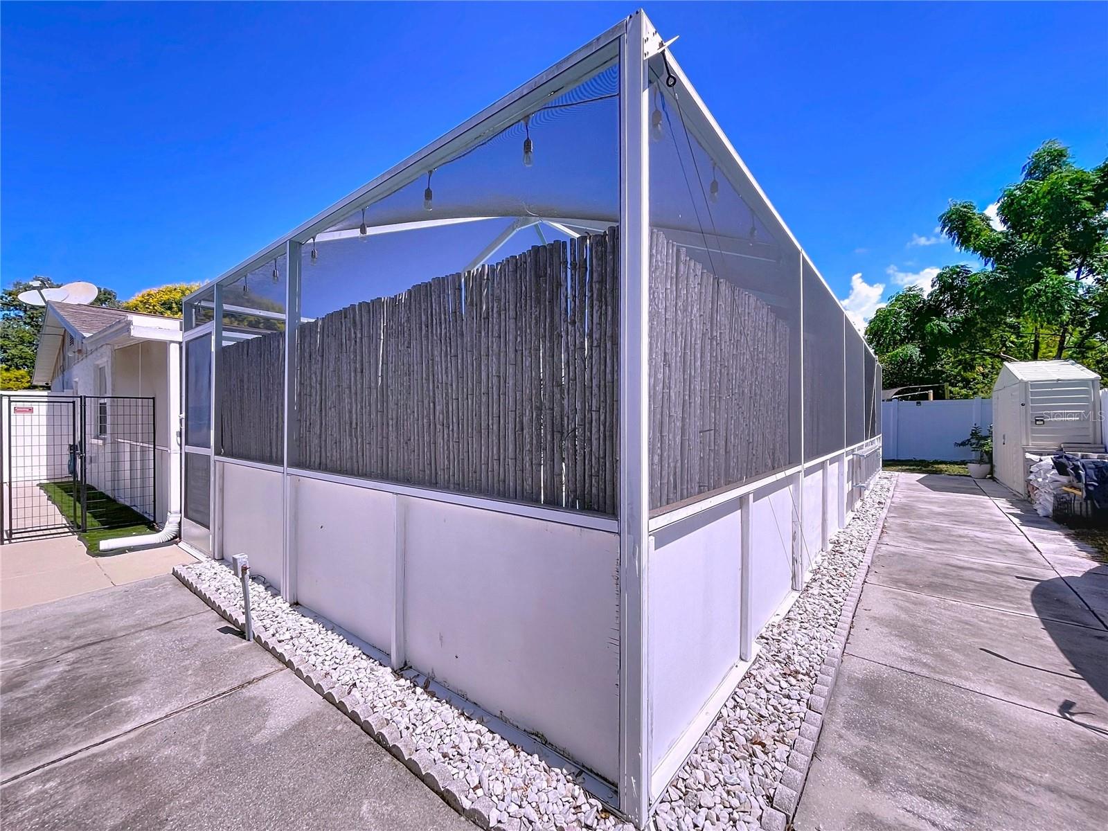 EMBASSY HILLS - Residential