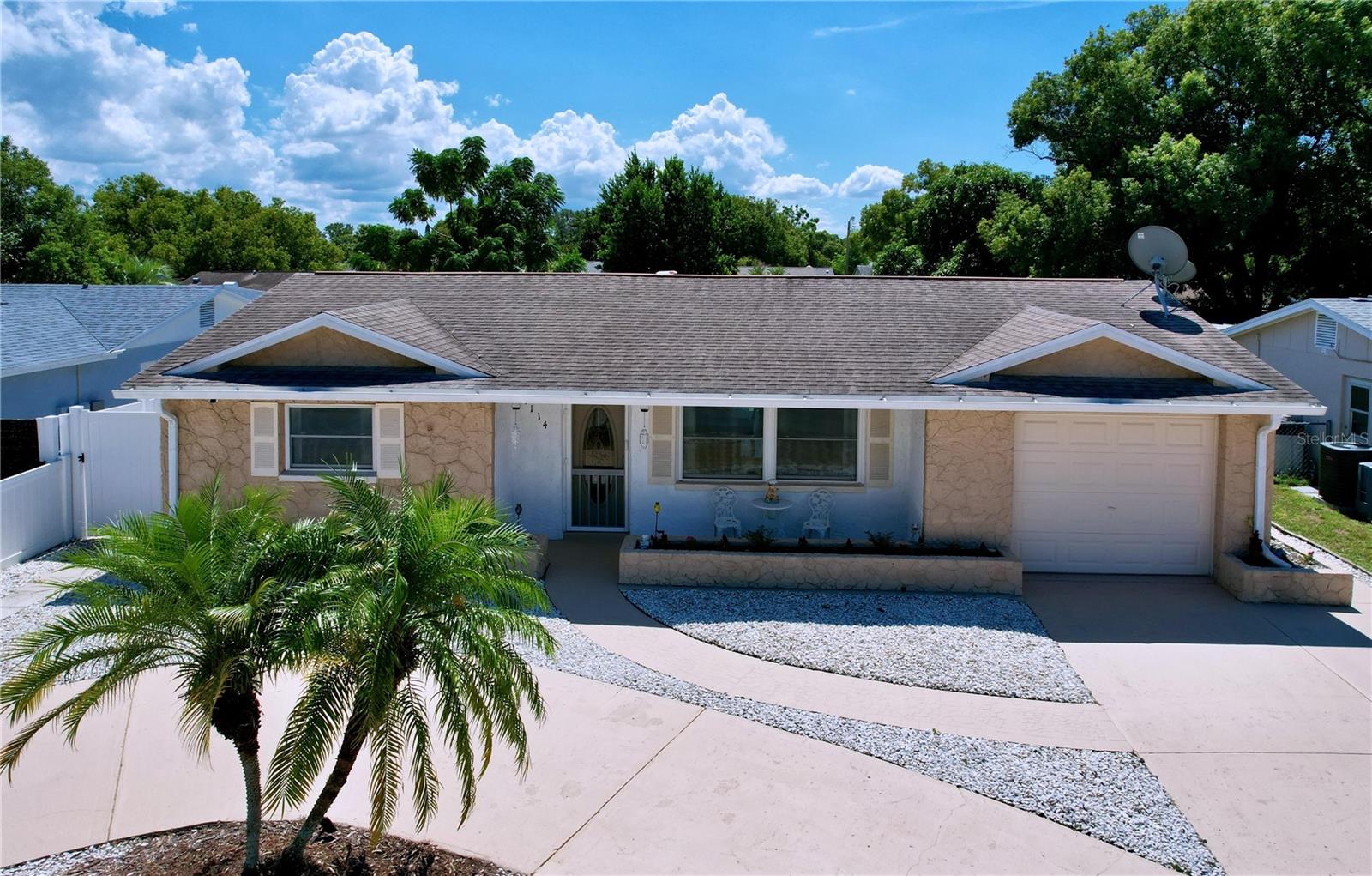 EMBASSY HILLS - Residential