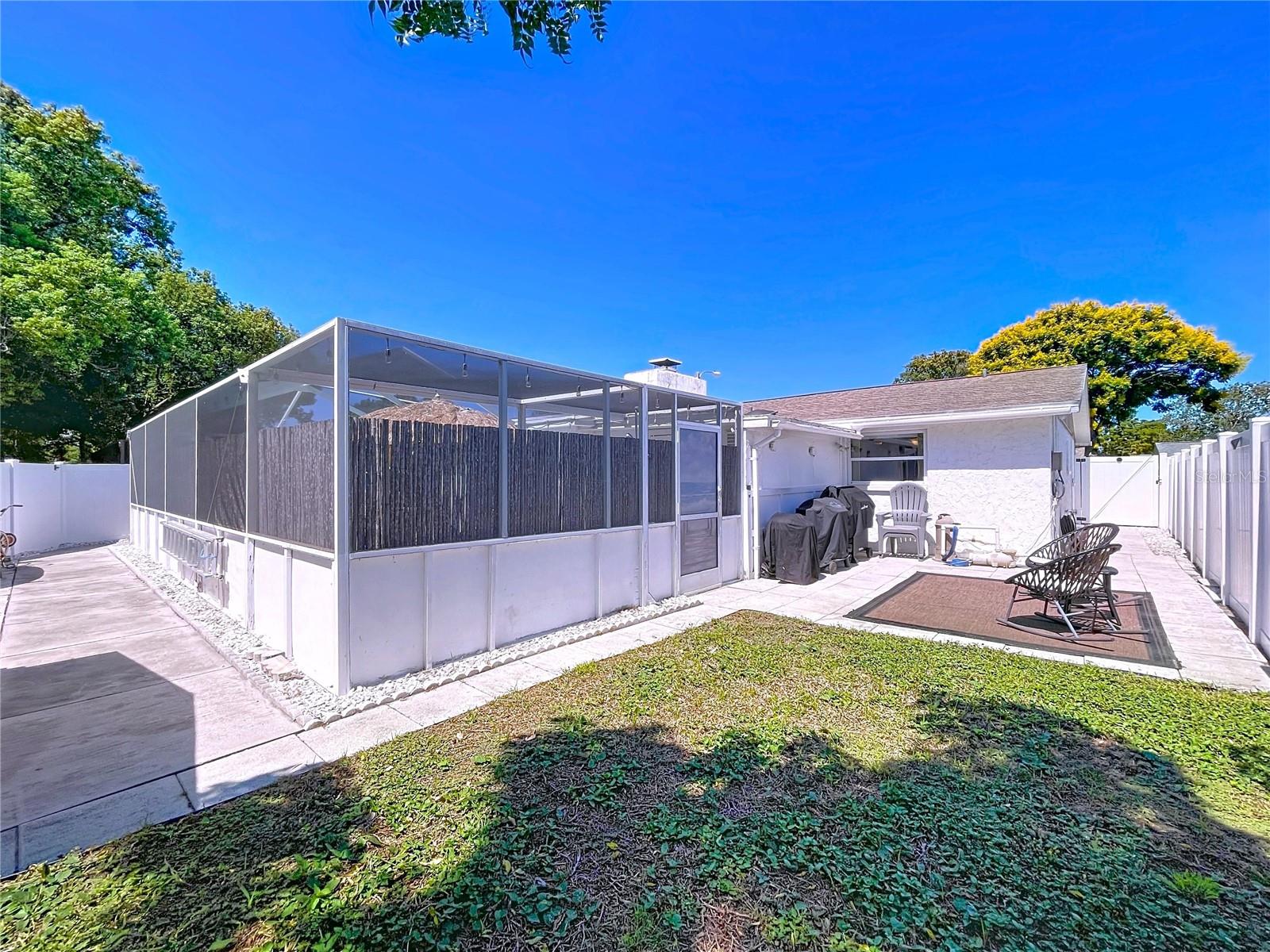 EMBASSY HILLS - Residential