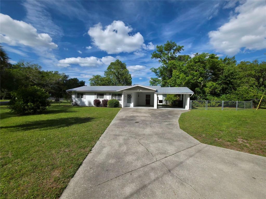 Photo of 1407 NE 25th Place, Ocala, FL 34470 (MLS # G5110979)