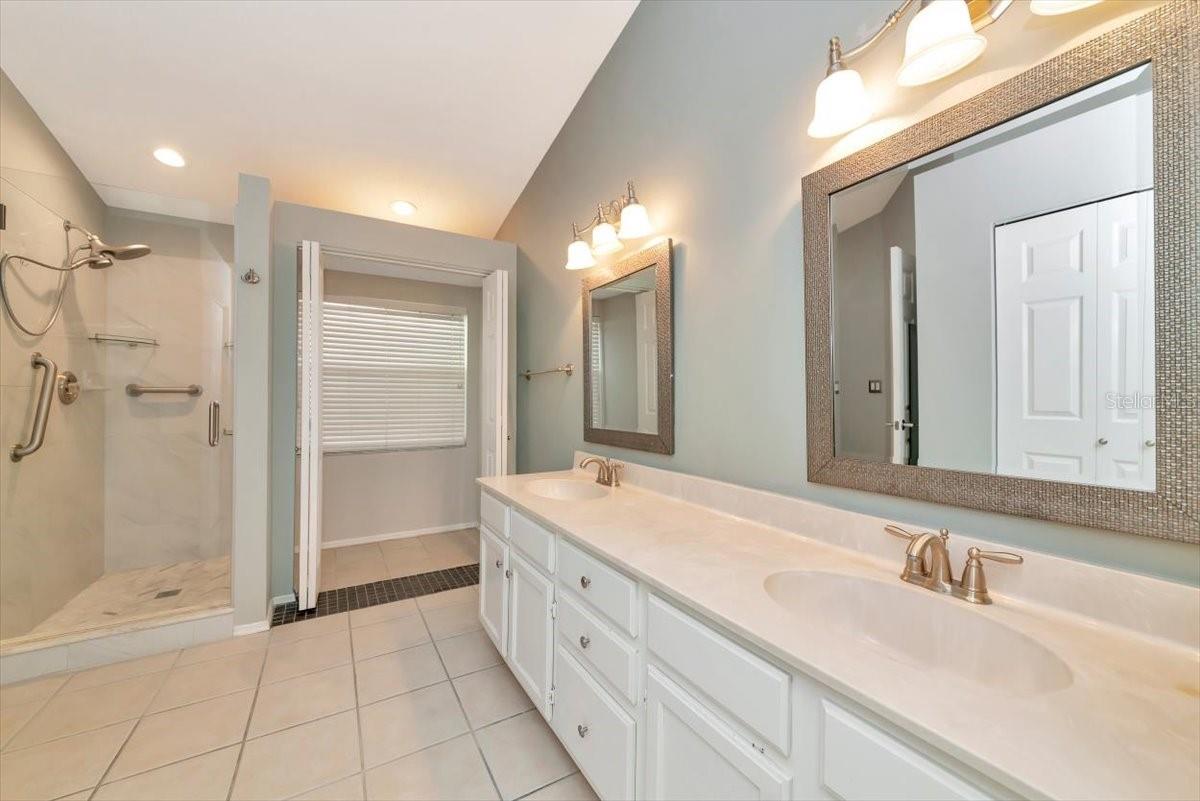 PERIDIA UNIT FOUR - Residential