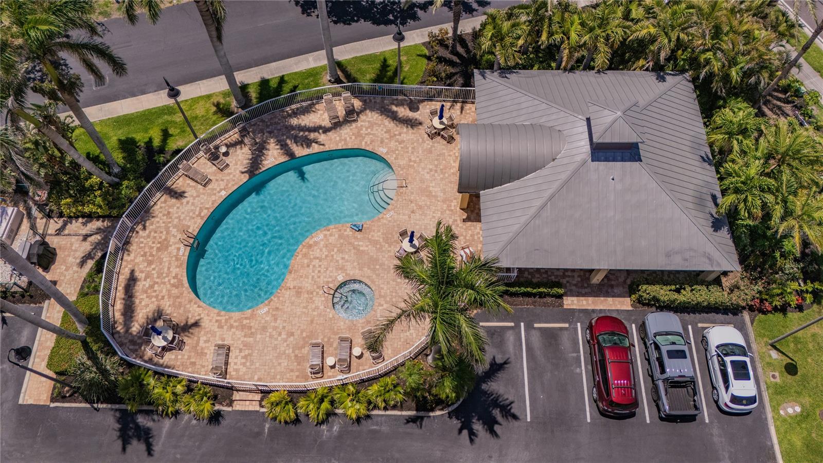 SNUG HARBOUR CONDO - Residential