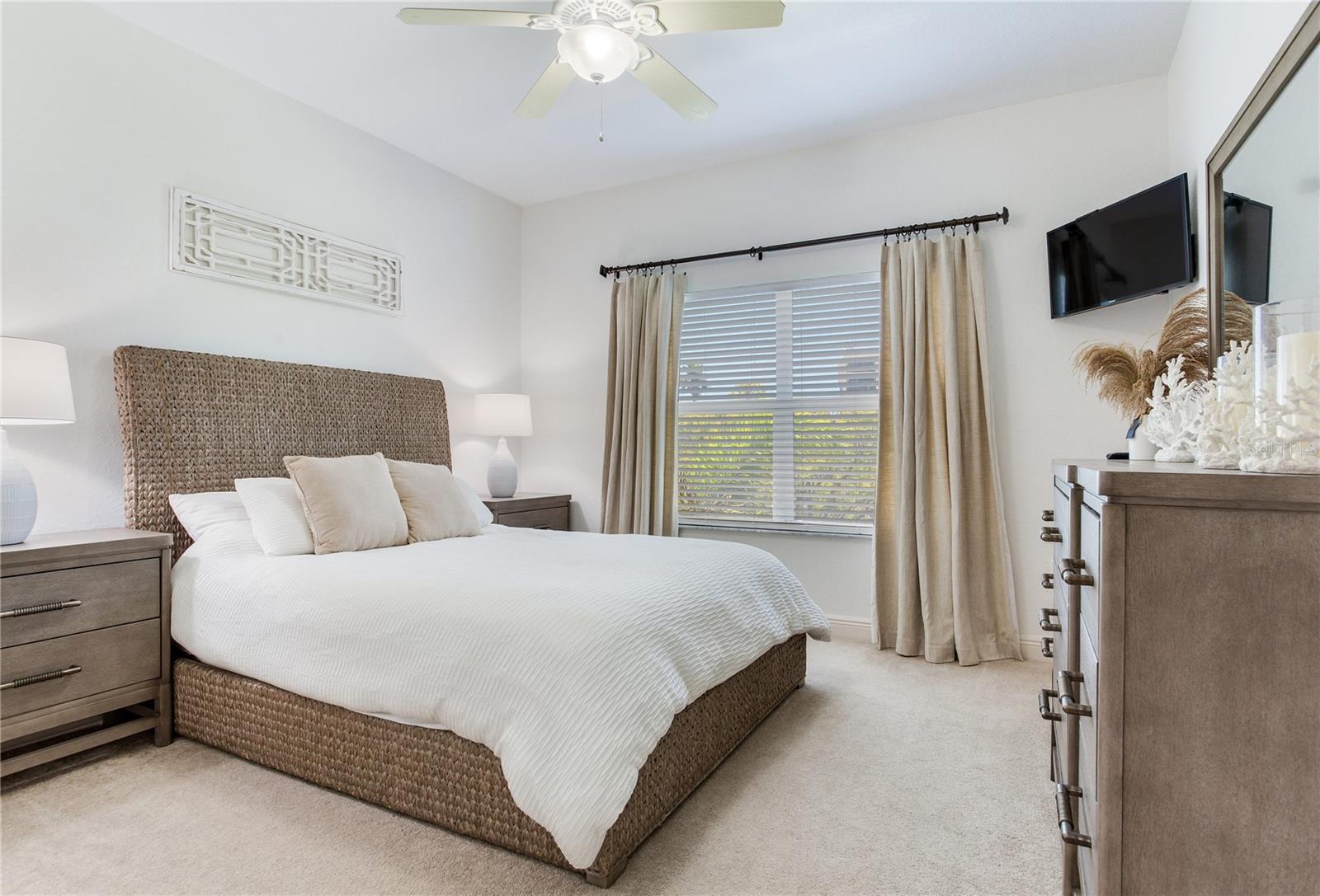 SNUG HARBOUR CONDO - Residential