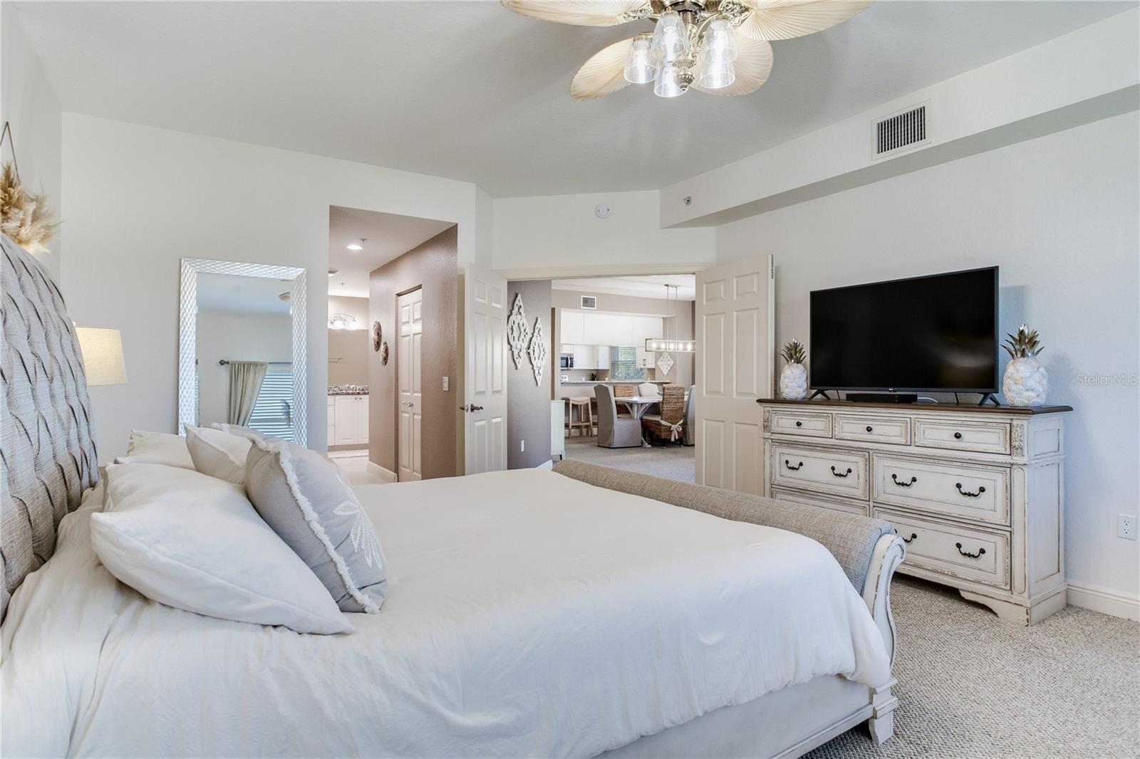 SNUG HARBOUR CONDO - Residential