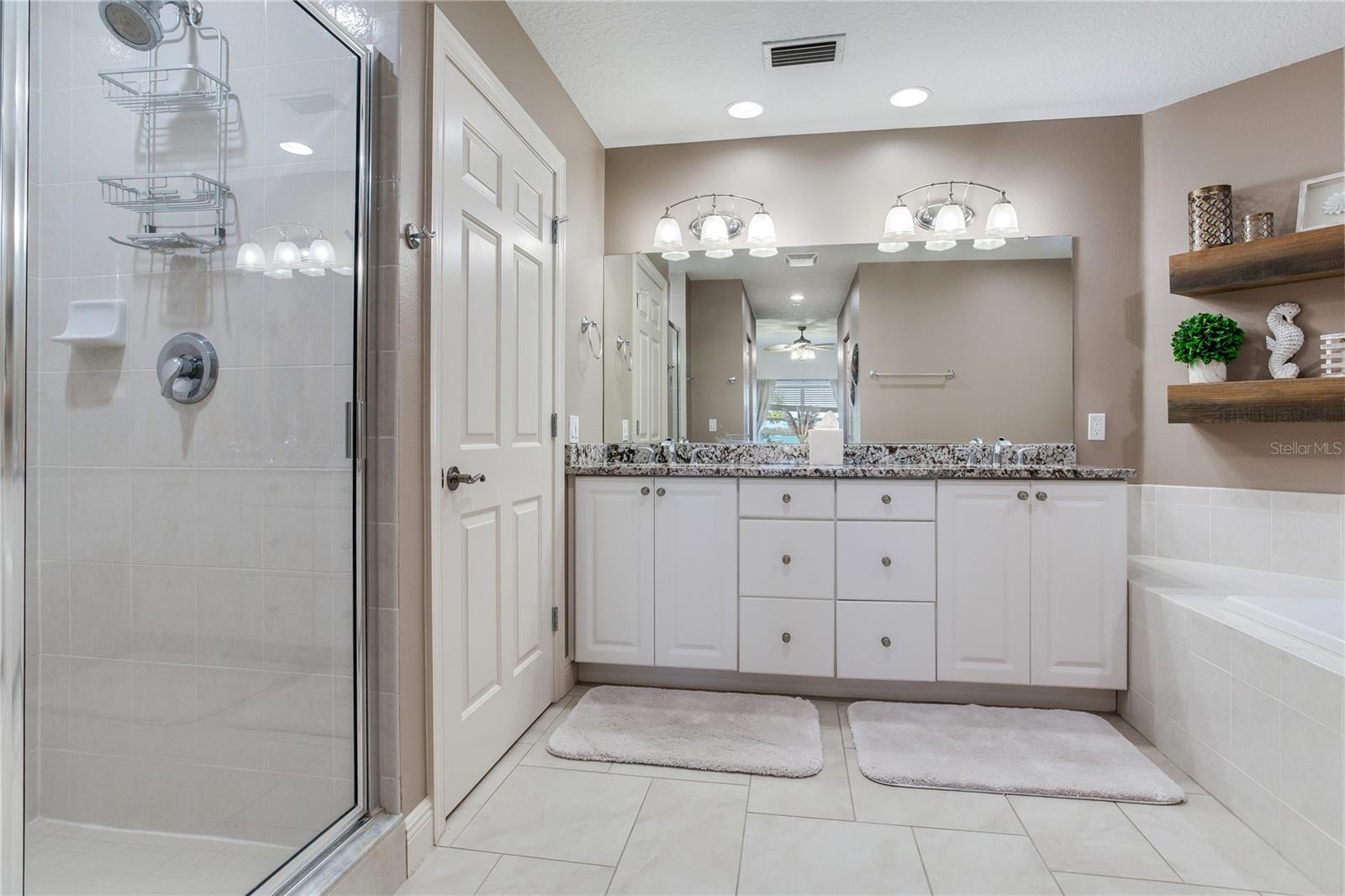 SNUG HARBOUR CONDO - Residential