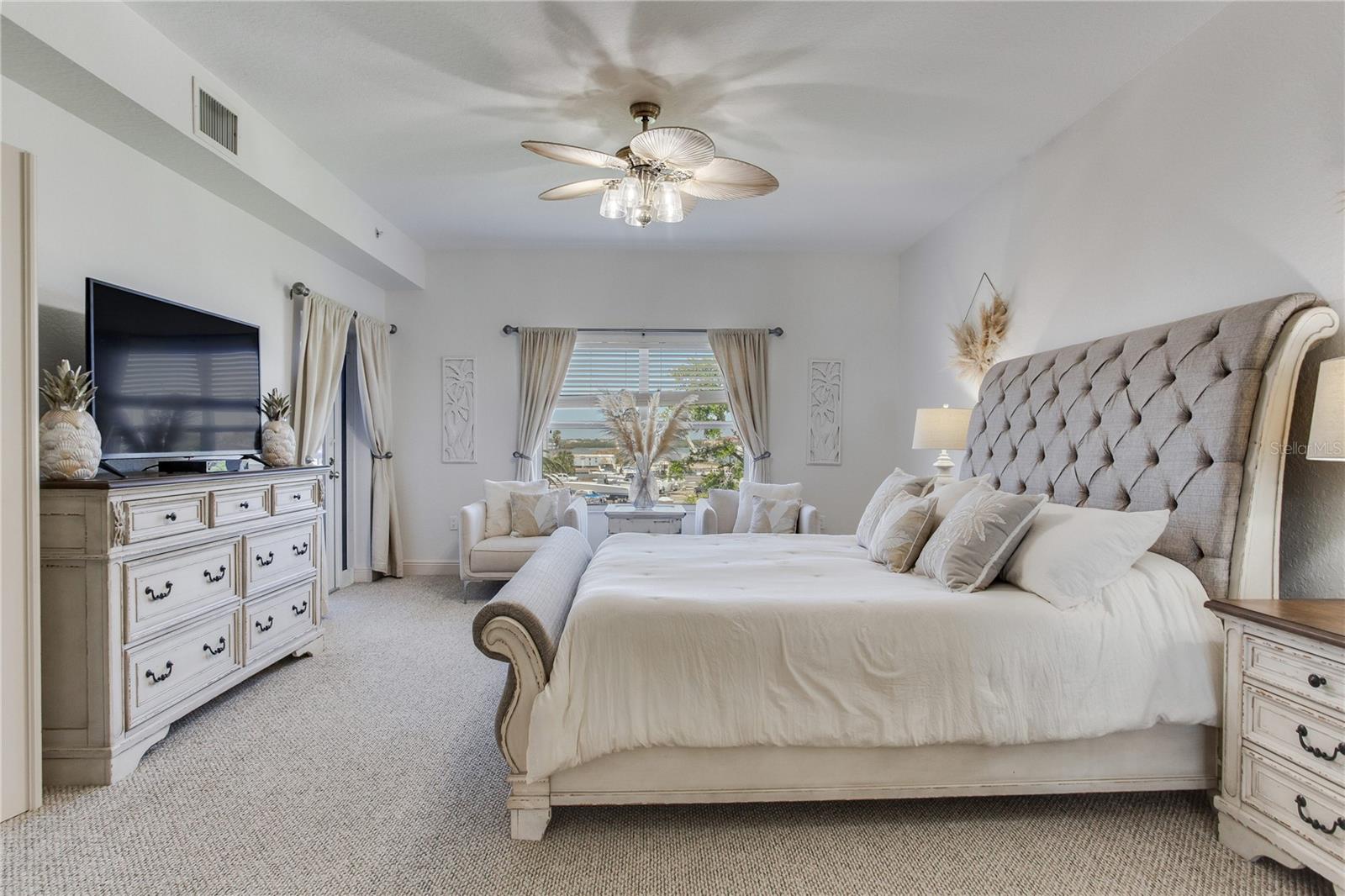 SNUG HARBOUR CONDO - Residential