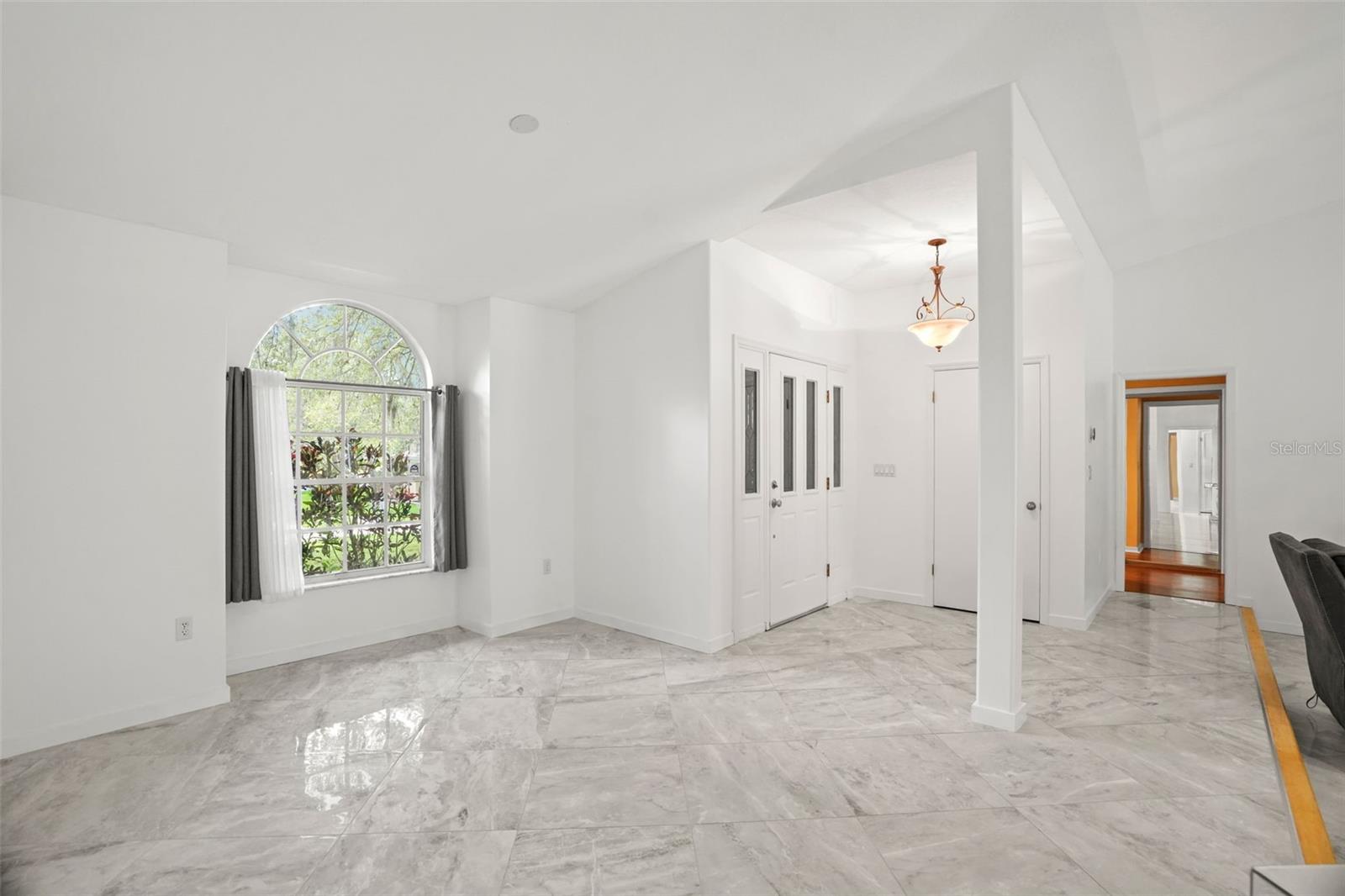 8020 MOONLIGHT LANE