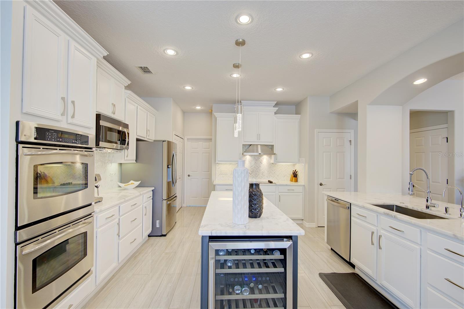 PRESERVE AT BLACK HAMMOCK REP - Residential