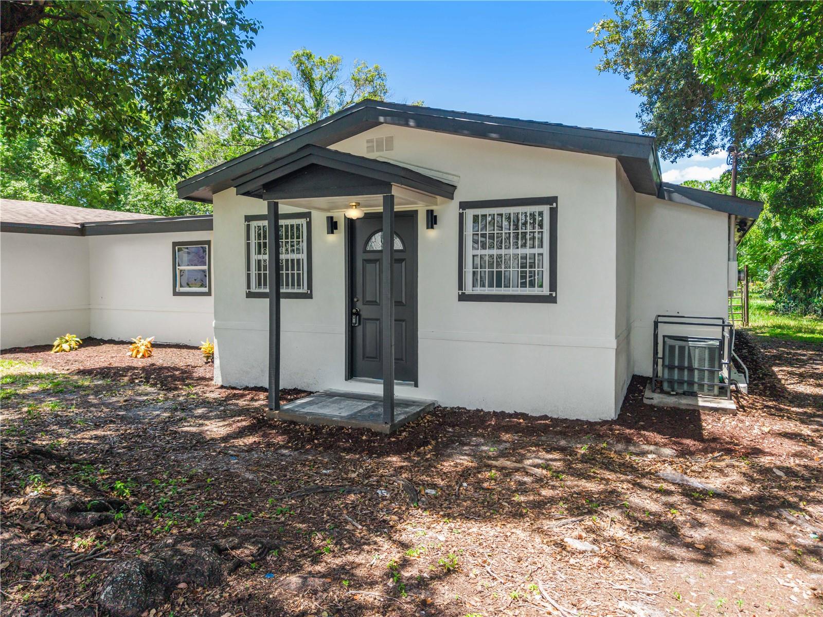 842 DENNIS AVENUE
